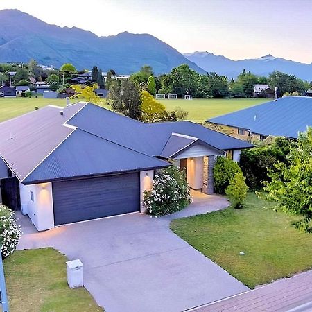 Wanaka Holiday Home Bagian luar foto